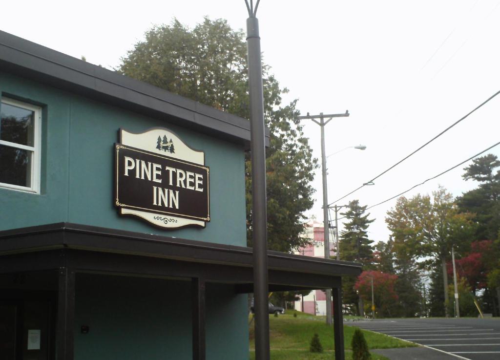 Pine Tree Inn Main image 2